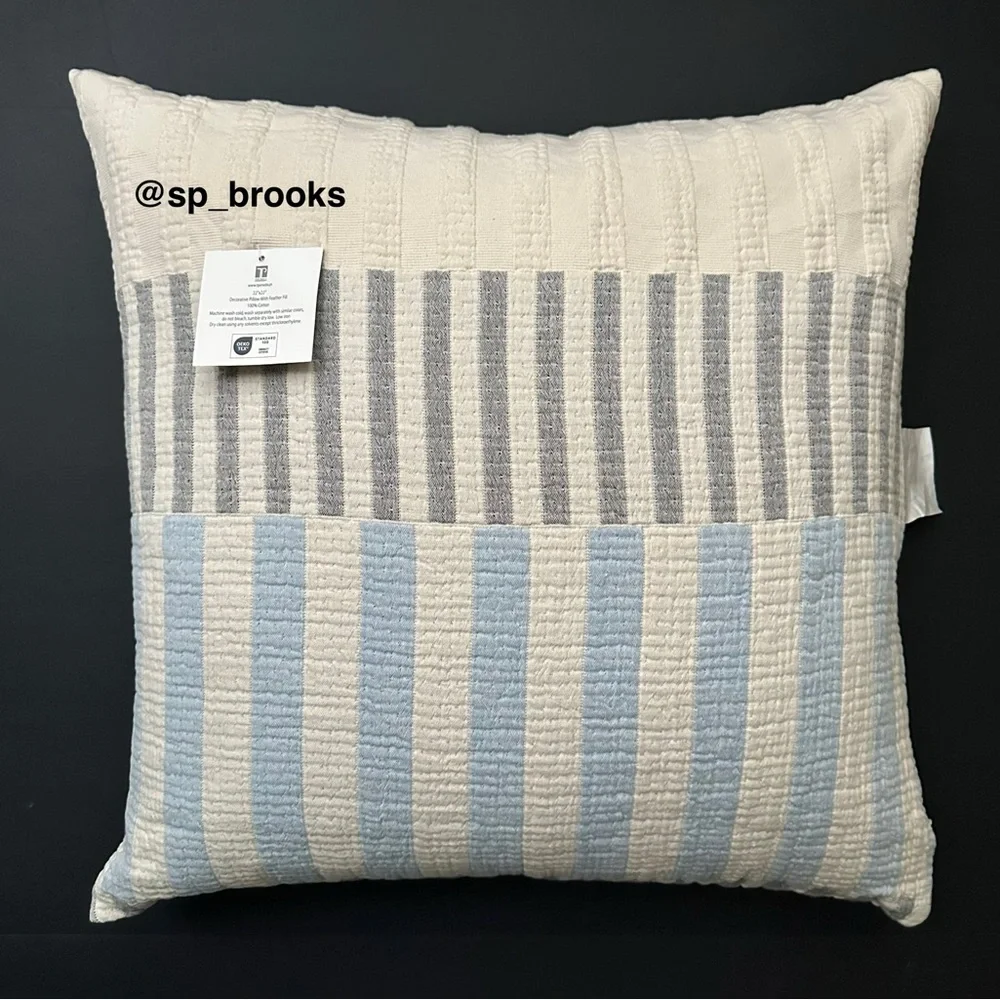 🎁Texteis Penedo 100% Cotton Decorative Pillow with Feather Fill - 22” x 22”